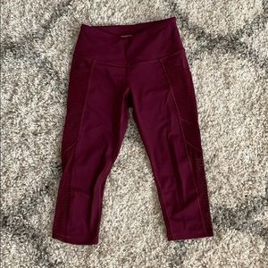 VS Sport Capri leggings